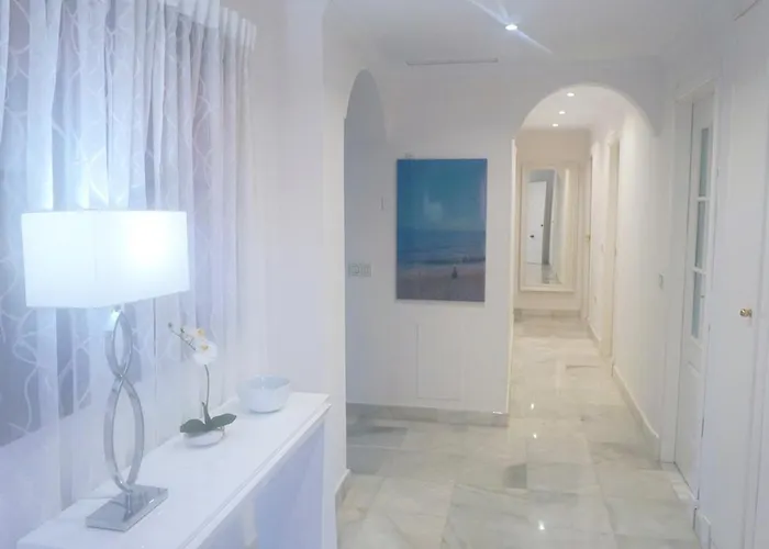 Marbella - Luxury & Spacious Next To Marriott Playa Andaluza - Private Heated Jacuzzi Nyaraló *